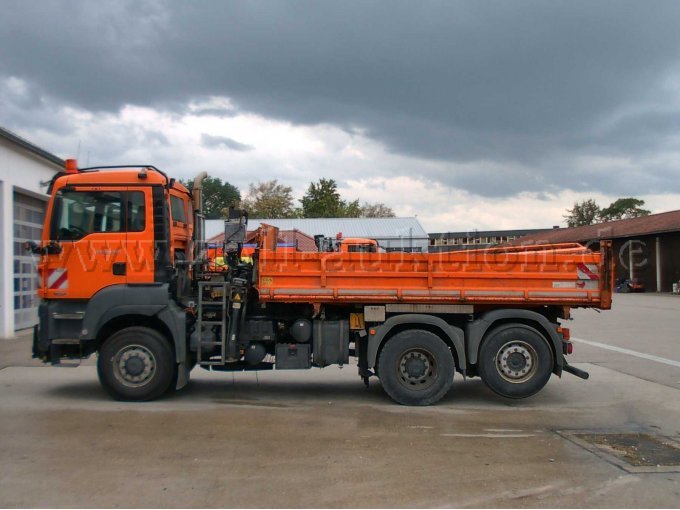 1 MAN - LKW Kipper off.Kasten – TGS 28.400 mit Hiab-Kranschaden - Unfallschaden – foto 2 – kavel bij Zoll-Auktion, Neu-Ulm