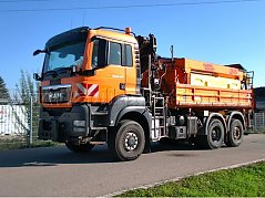 MAN - LKW Kipper off.Kasten- TGS 28.400 mit Hiab - Kran & Küpper Weisser Streuer - von vorne links