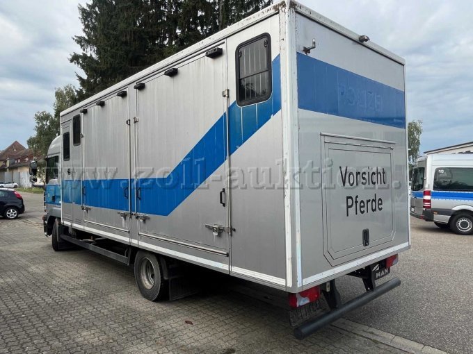 Fahrzeug hinten links