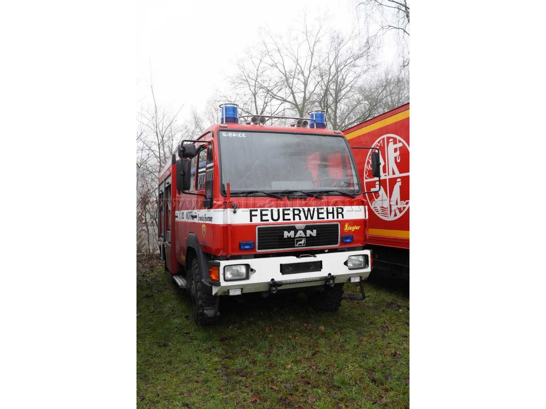 Löschfahrzeug Frontansicht