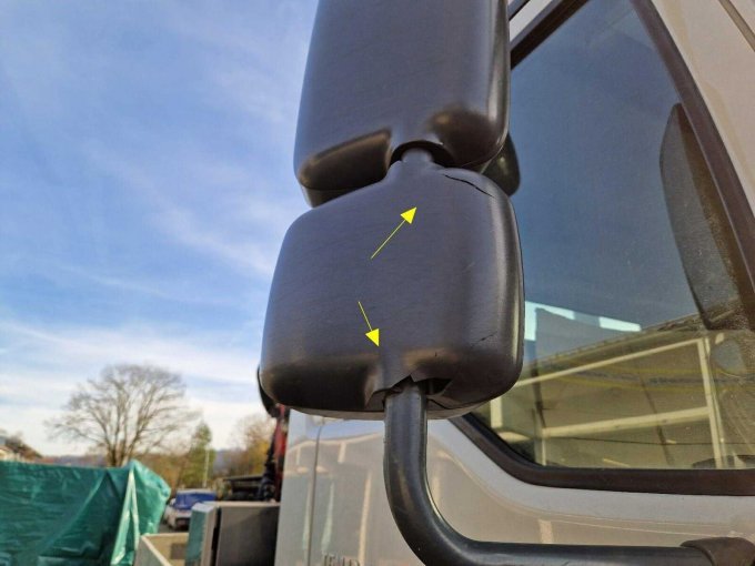 Stoßfänger vorne verschrammt