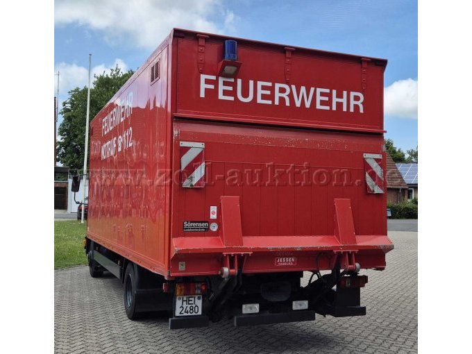 Fahrzeugheck, schräg