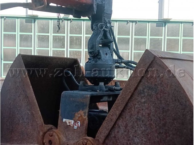 Schallenkreifer und Drehmotor von vorn