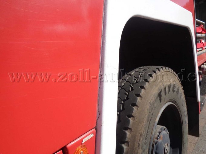 Ansicht Spannungsrisse Kotflügel links