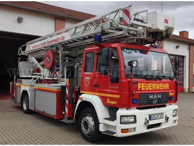 1 MAN Nutzfahrzeug / Teleskopmastfahrzeug TM ((TLK 23 / 12) – foto 2 – kavel bij Zoll-Auktion, Zerbst/Anhalt