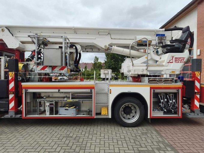 1 MAN Nutzfahrzeug / Teleskopmastfahrzeug TM ((TLK 23 / 12) – foto 5 – kavel bij Zoll-Auktion, Zerbst/Anhalt