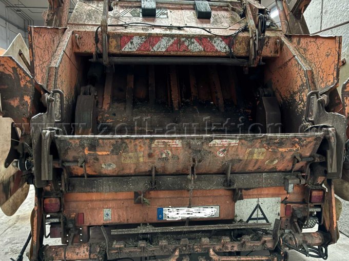 Umleerlifter Zöller