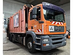 Müllfahrzeug vorne seitlich ohne Werbungstafel und Werbung !