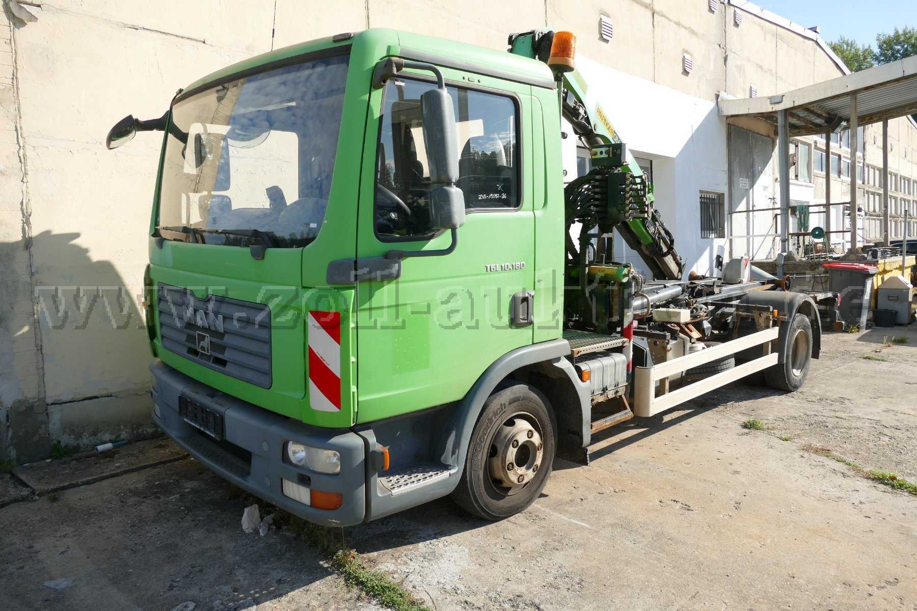1 MAN TGL 10.180 4x2 BB z dźwigiem *POJAZD URZĘDOWY* / pojazd powypadkowy i do naprawy