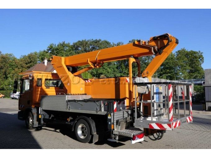 MAN Hubarbeitsbühne, Bild 6