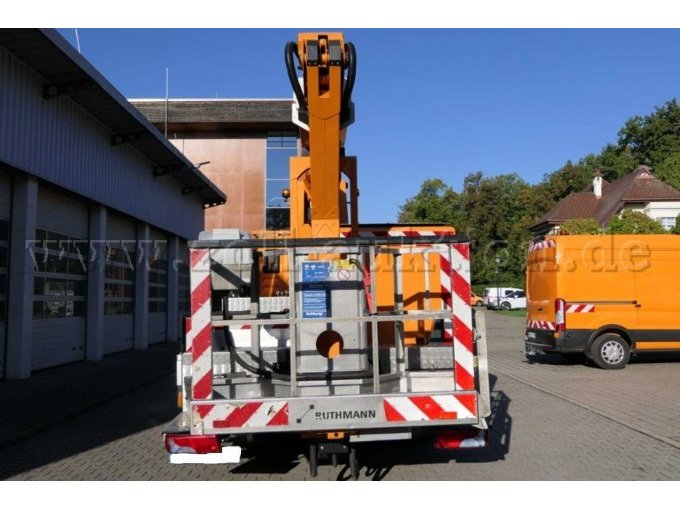 MAN Hubarbeitsbühne, Bild 4