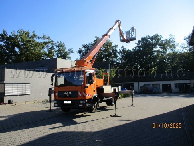 MAN Hubarbeitsbühne, Bild 9