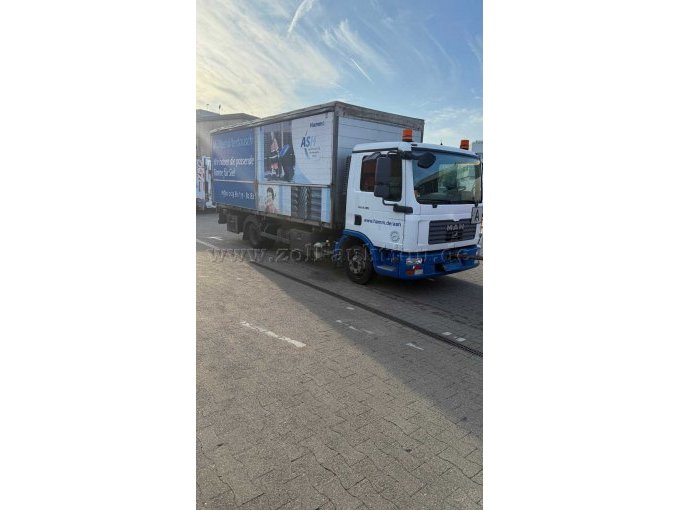 Front-/Seitenansicht rechts