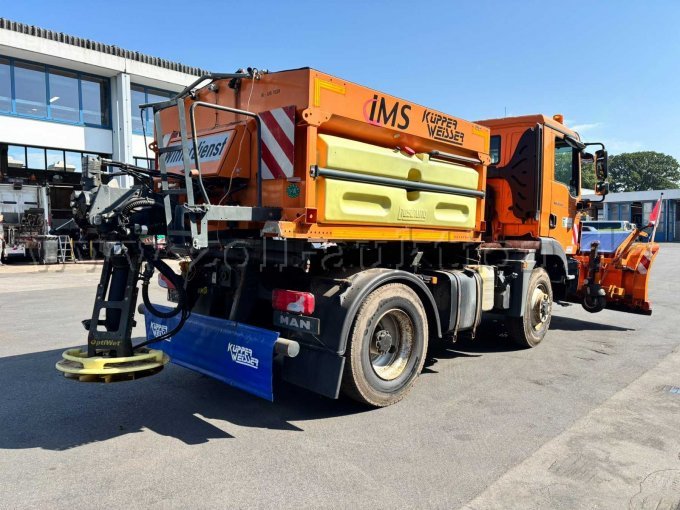 1 MAN TGM 13.250, 15t zGG inkl. Bucher Pflug und Küpper-Weisser Streuer – foto 4 – kavel bij Zoll-Auktion, Bielefeld