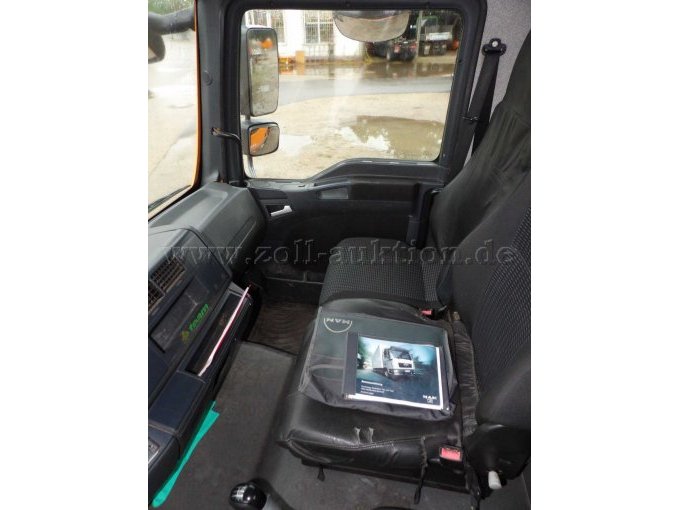 1 MAN TGM 15.250 4x2 BL RS 3825 Kombiniertes HD – Spül und Saug-Druck Tankfahrzeug – foto 12 – kavel bij Zoll-Auktion, Wittstock/Dosse