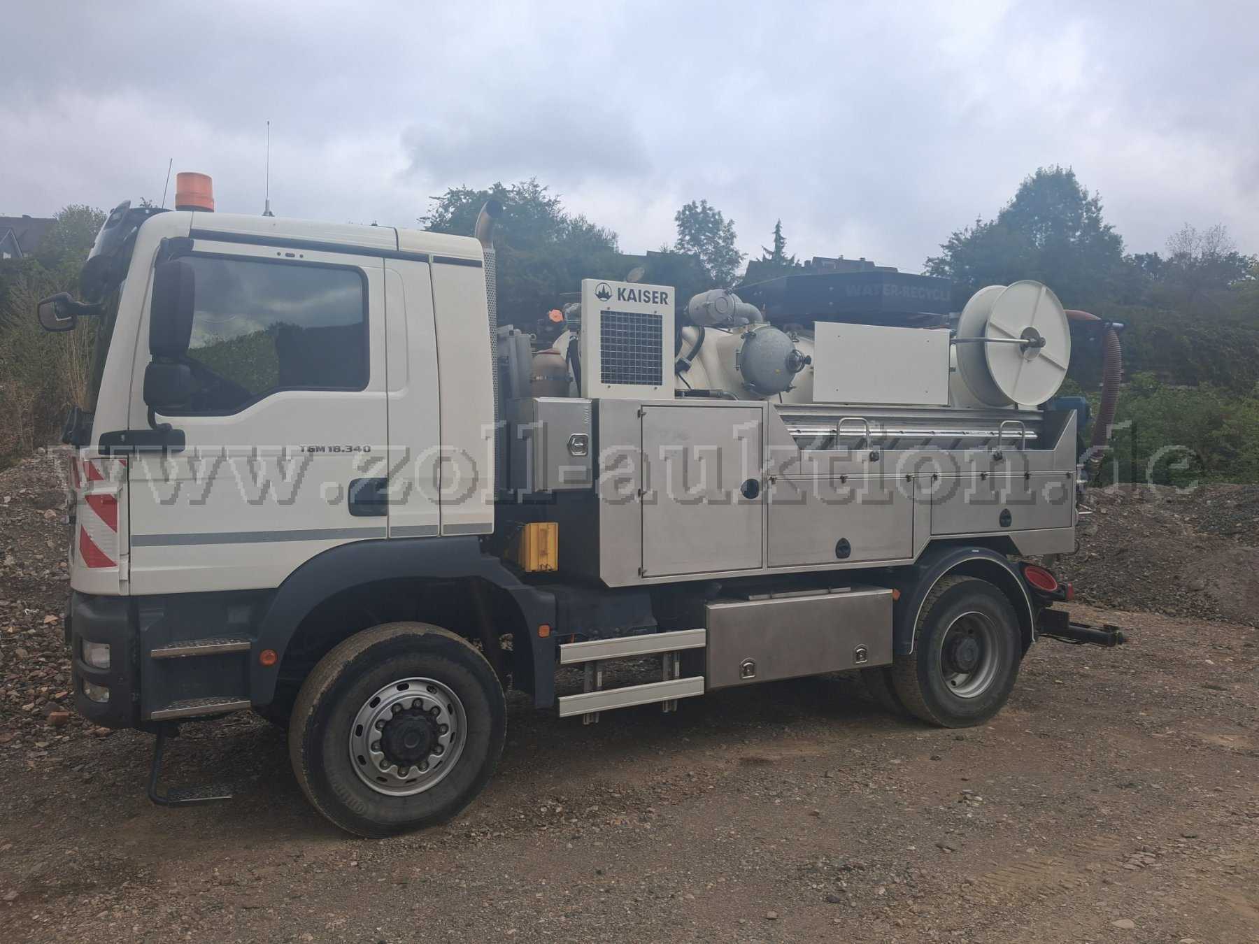 1 MAN TGM 18.340 4x4 BB cleaning vehicle