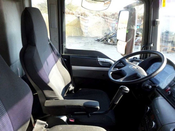 MAN TGS 26.320 Müllwagen FAUN Innenraum