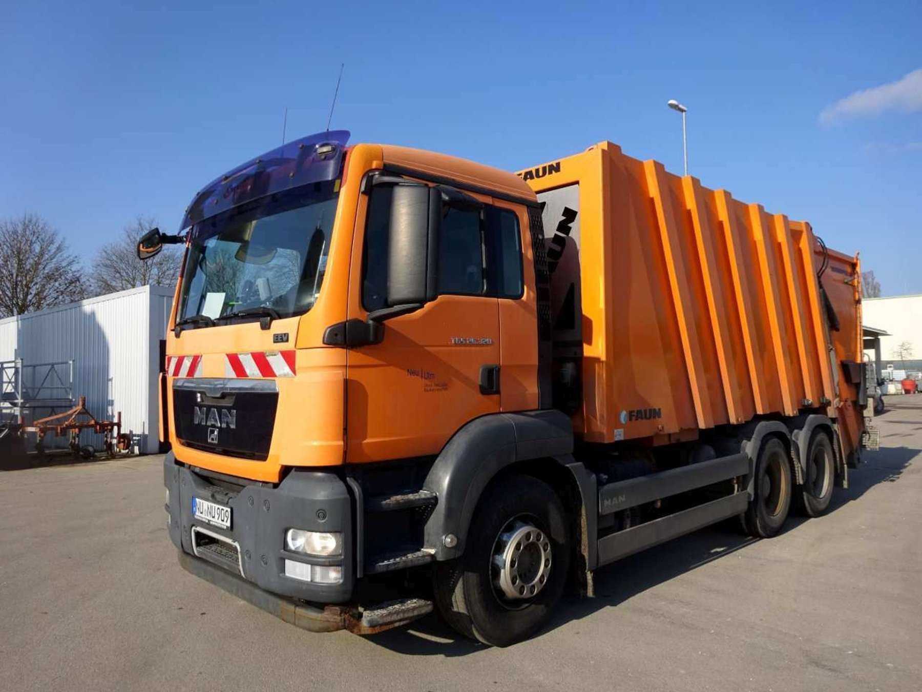 MAN TGS 26.320 Müllwagen FAUN Front- / Seitenansicht