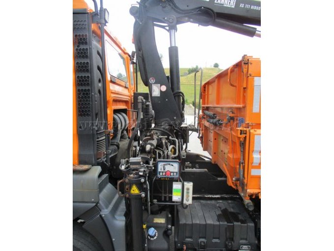 MAN TGS, Ansicht Ladekran von links
