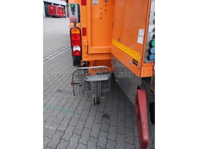 Trittbrett hinten links