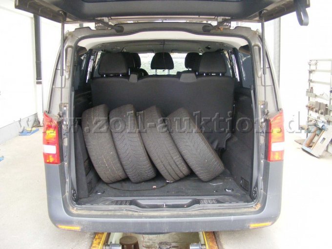 Kofferraum mit Rädersatz