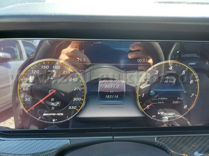 Mercedes E63 - Tacho und Kilometerstand