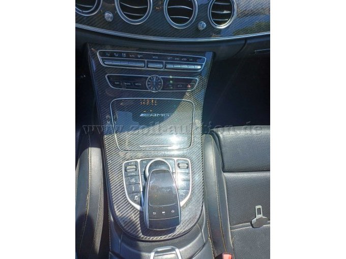 Mercedes E63 - Mittelkonsole