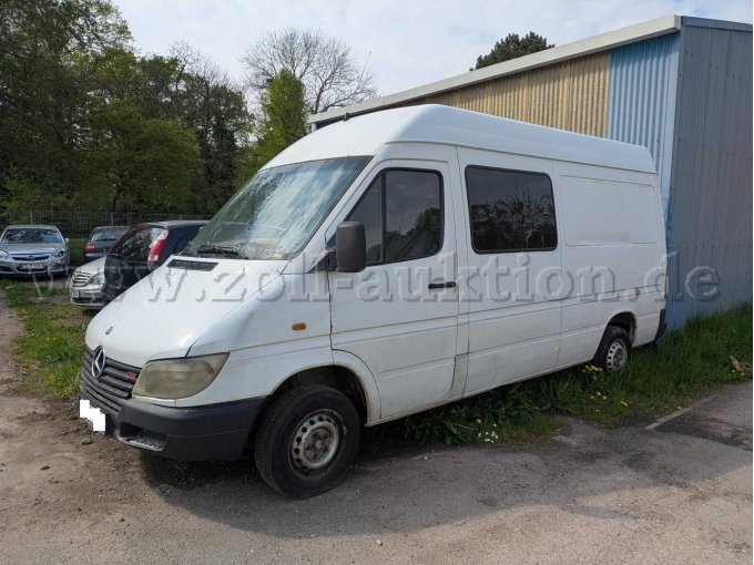 SPRINTER 208CDI Ansicht linke Seite
