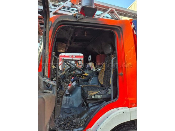 Seitenansicht Einstieg Fahrerseite