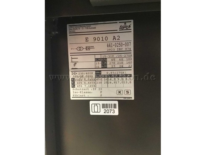 Datenschild mit technischen Angaben.