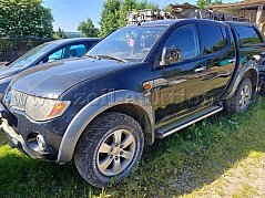 Mitsubishi L200 - vorne links
