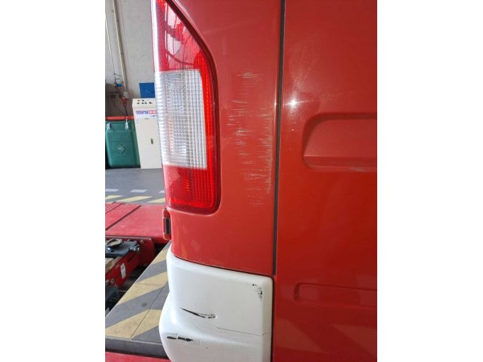 Ansicht Fahrzeugecke hinten rechts