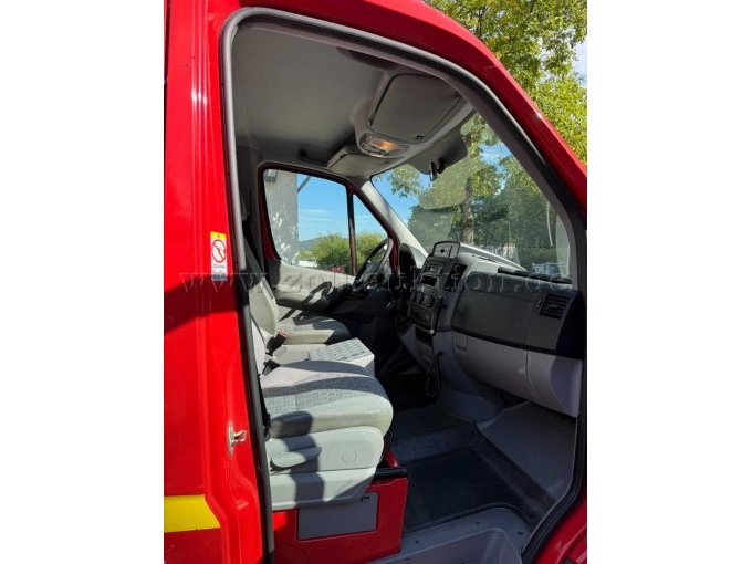1 MTW Sonderfahrzeug Feuerwehr VW Crafter – foto 6 – kavel bij Zoll-Auktion, Eppstein
