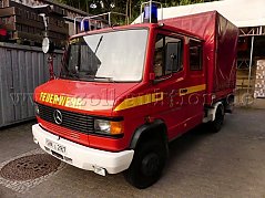 Fahrzeug von vorne links