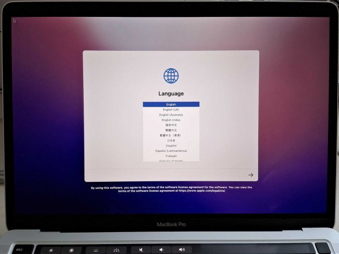 1 MacBook Pro 13", A2338, M1, 13,3" (ca. 33,78cm), Originalware – foto 2 – kavel bij Zoll-Auktion, Frankfurt am Main