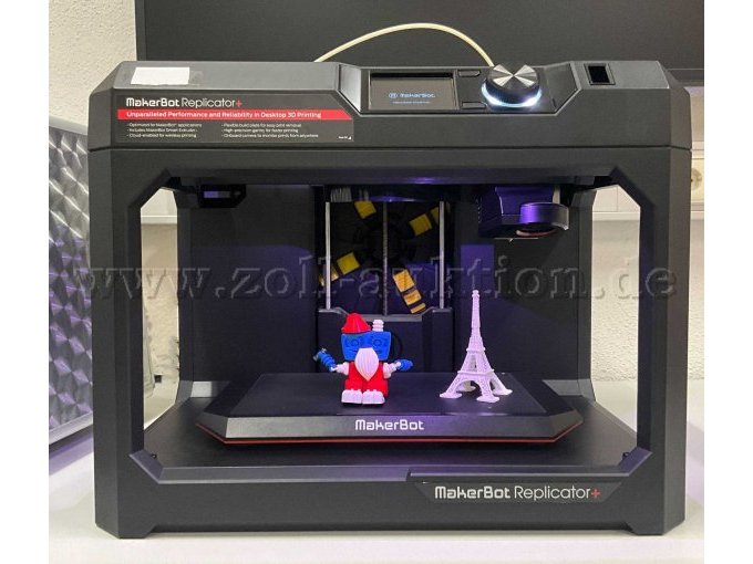 Nur der Drucker mit Extruder und gelbem Filament steht zum Verkauf. Gegenstände im oder um den Drucker herum sind nicht im Verkauf enthalten.