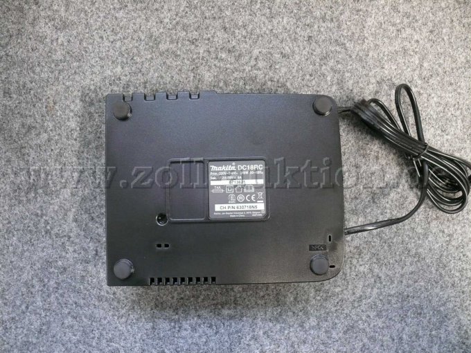 Ladegerät Rückseite