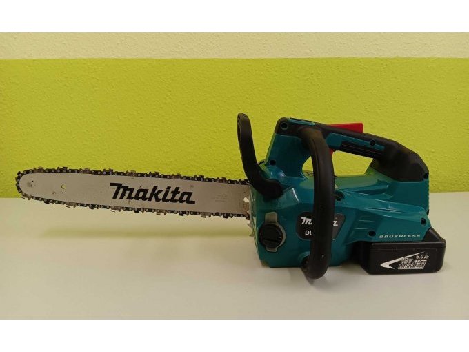 Makita Akku-Kettensäge