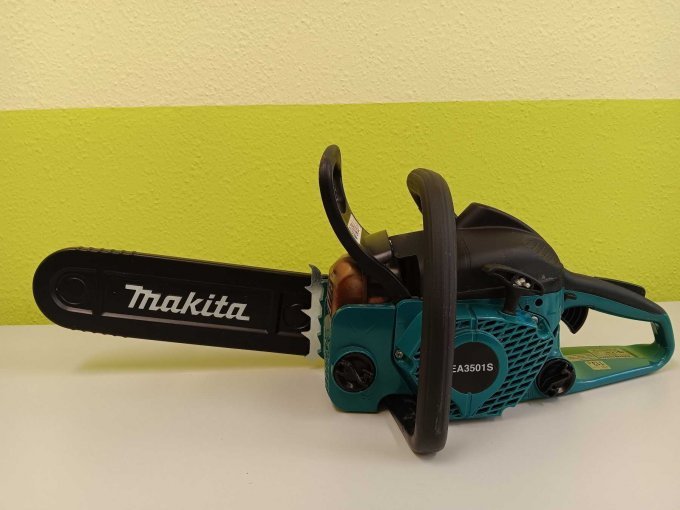 Makita Benzin-Kettensäge