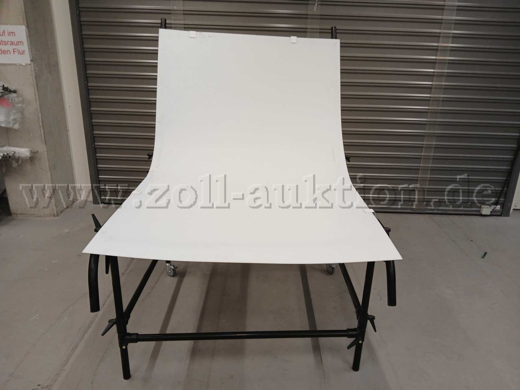 Aufnahmetisch mit Plexiglas Panel 200 x 125 cm