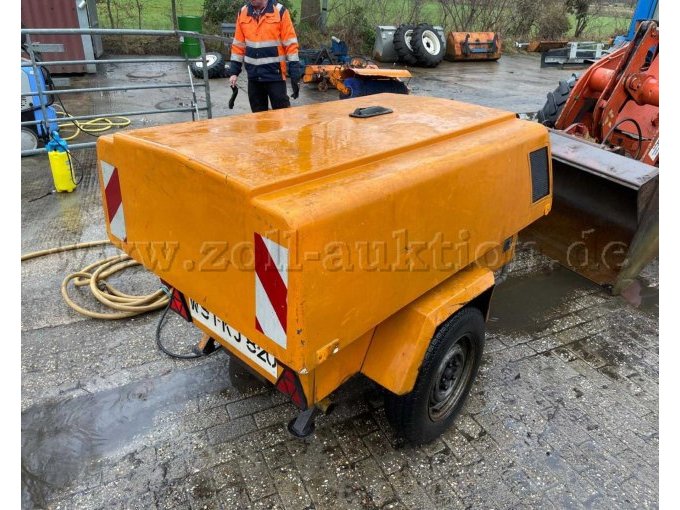 1 Mannesmann Demag Kompressor – kavel bij Zoll-Auktion, Apen