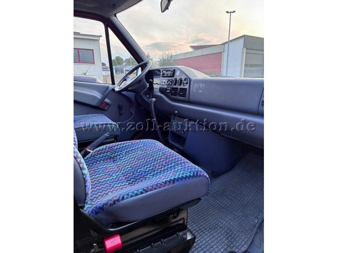 1 personeelsbus Mercedes-Benz Sprinter 212 D – foto 5 – kavel bij Zoll-Auktion, Lauterbach (Hessen)