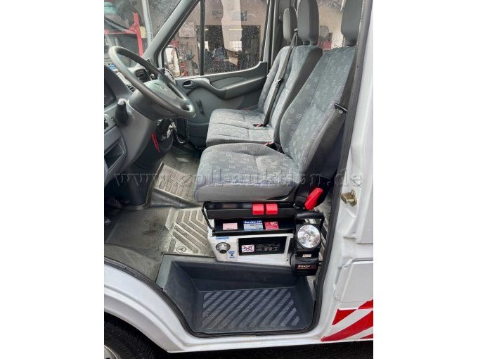 Innenraum Fahrerseite