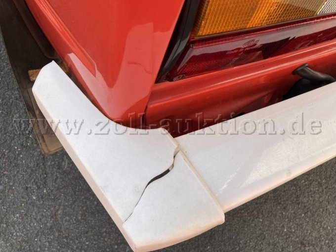 MTW Schaden Stoßfänge hinten links