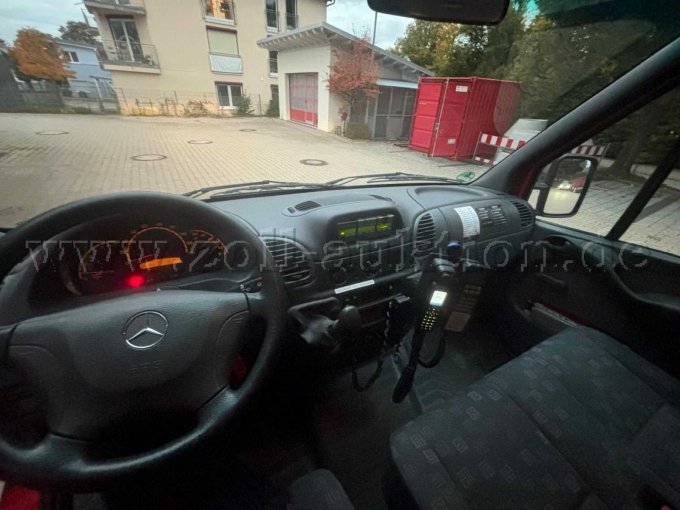 Innenraum Fahrer-Beifahrerseite