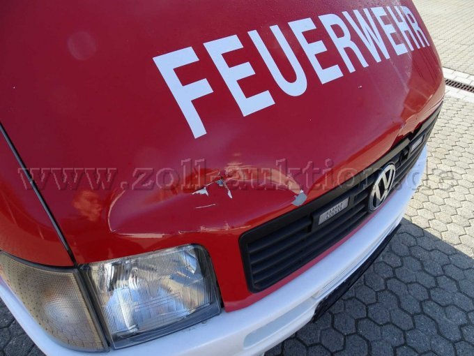 Schaden Motorhaube von rechts