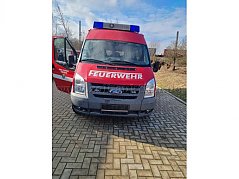 Fahrzeug von außen, vorne