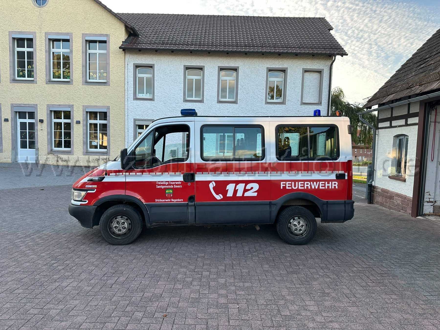 1 辆人员运输车 MTW SO.KFZ - IVECO 35S12/29L12 - 有故障！