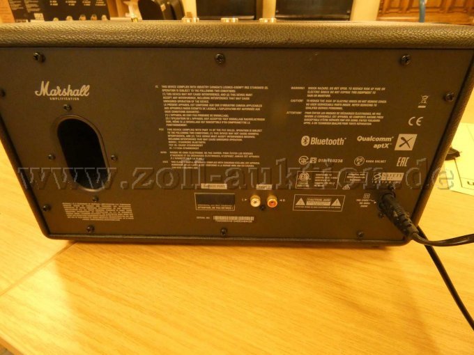 Rückseite mit CE- Kennzeichnung