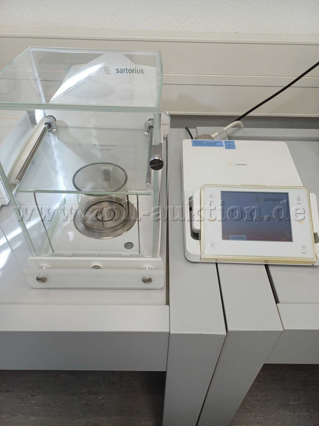 1 Comparateur de masse Sartorius Modèle : Cubis MCM 36